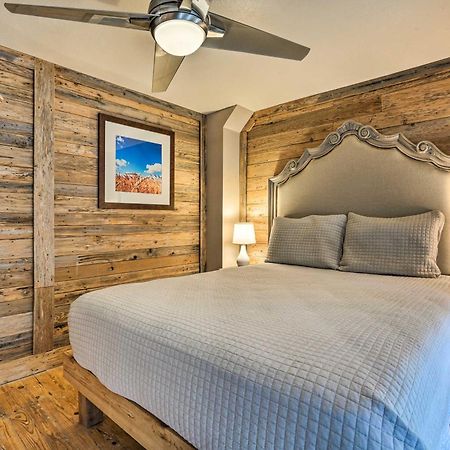 Waterfront Guadalupe River Lodge Home With Dock! シギーン エクステリア 写真